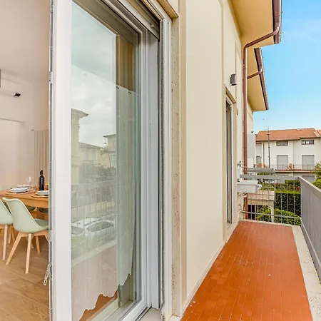 Apartamento Golden Luxe - 3 In The Sea Luxe Camaiore